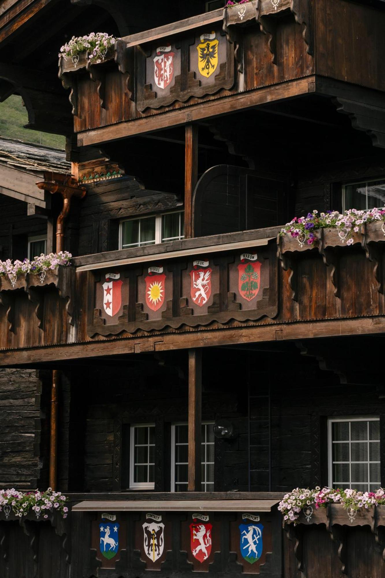 Schlosshouse Wellbeing Rooms&suites Hotel Zermatt